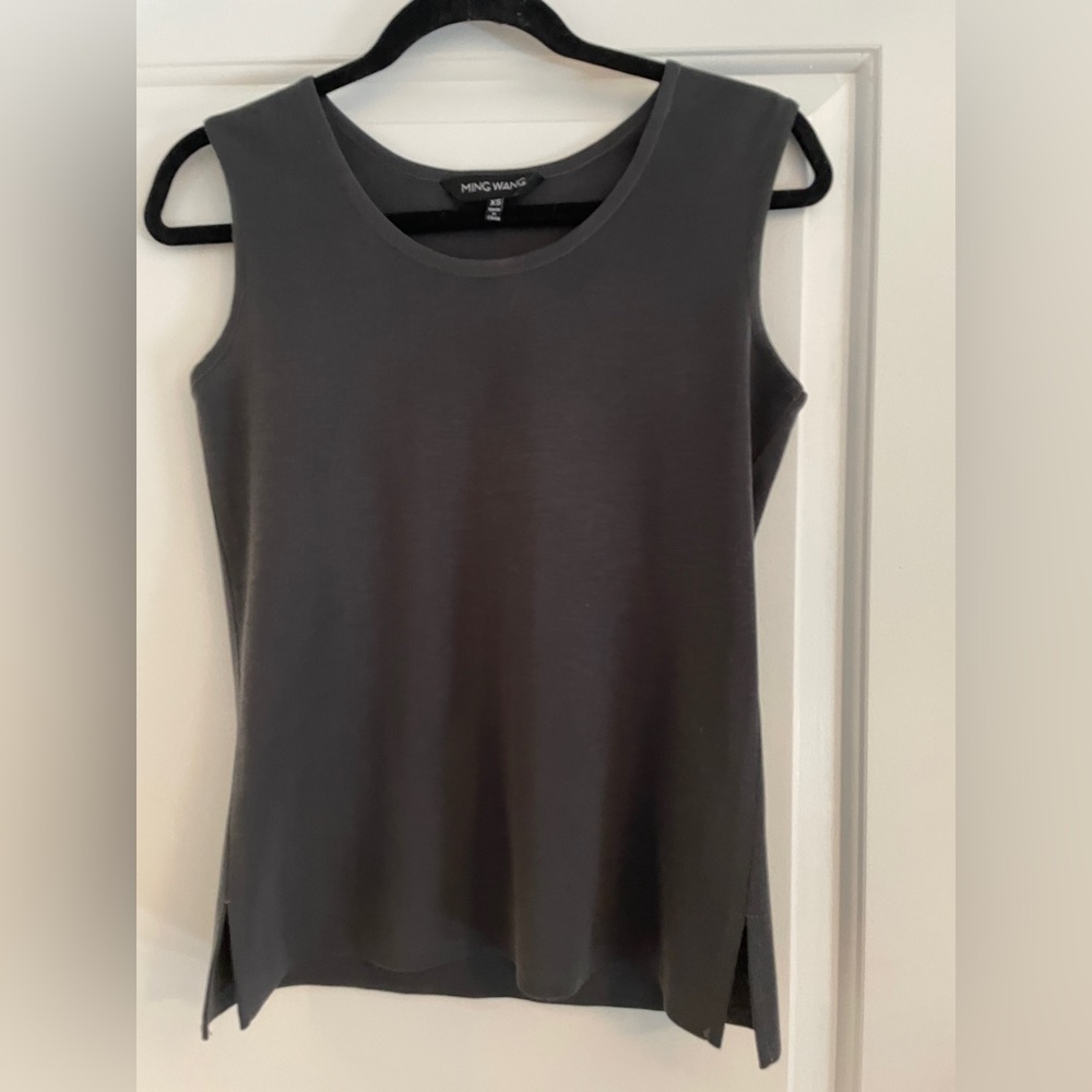 Ming Wang sleeveless top, excellent condition